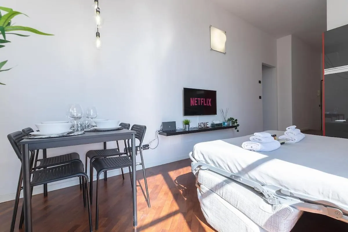 Ale Apartment Castello Imperatore -Parking Disponibile- Prato   Prato (Prato)