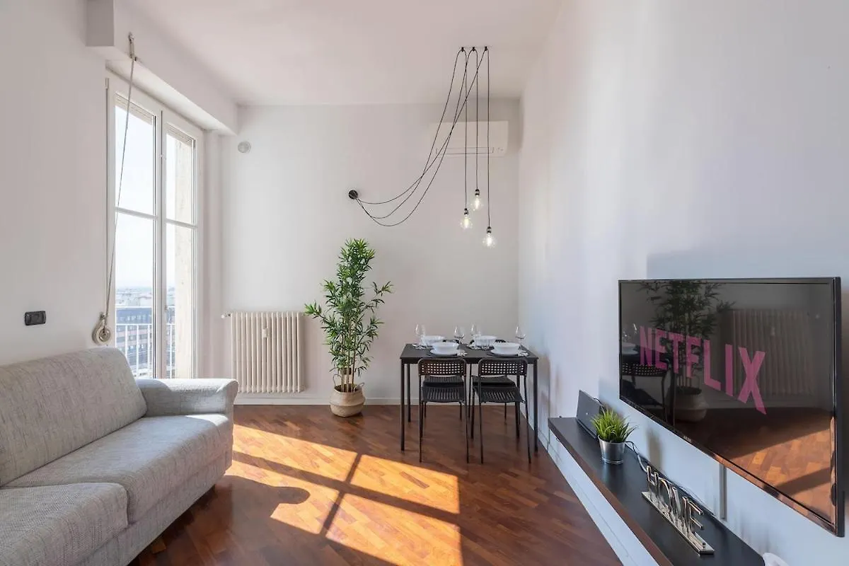 Ale Apartment Castello Imperatore -Parking Disponibile- Prato